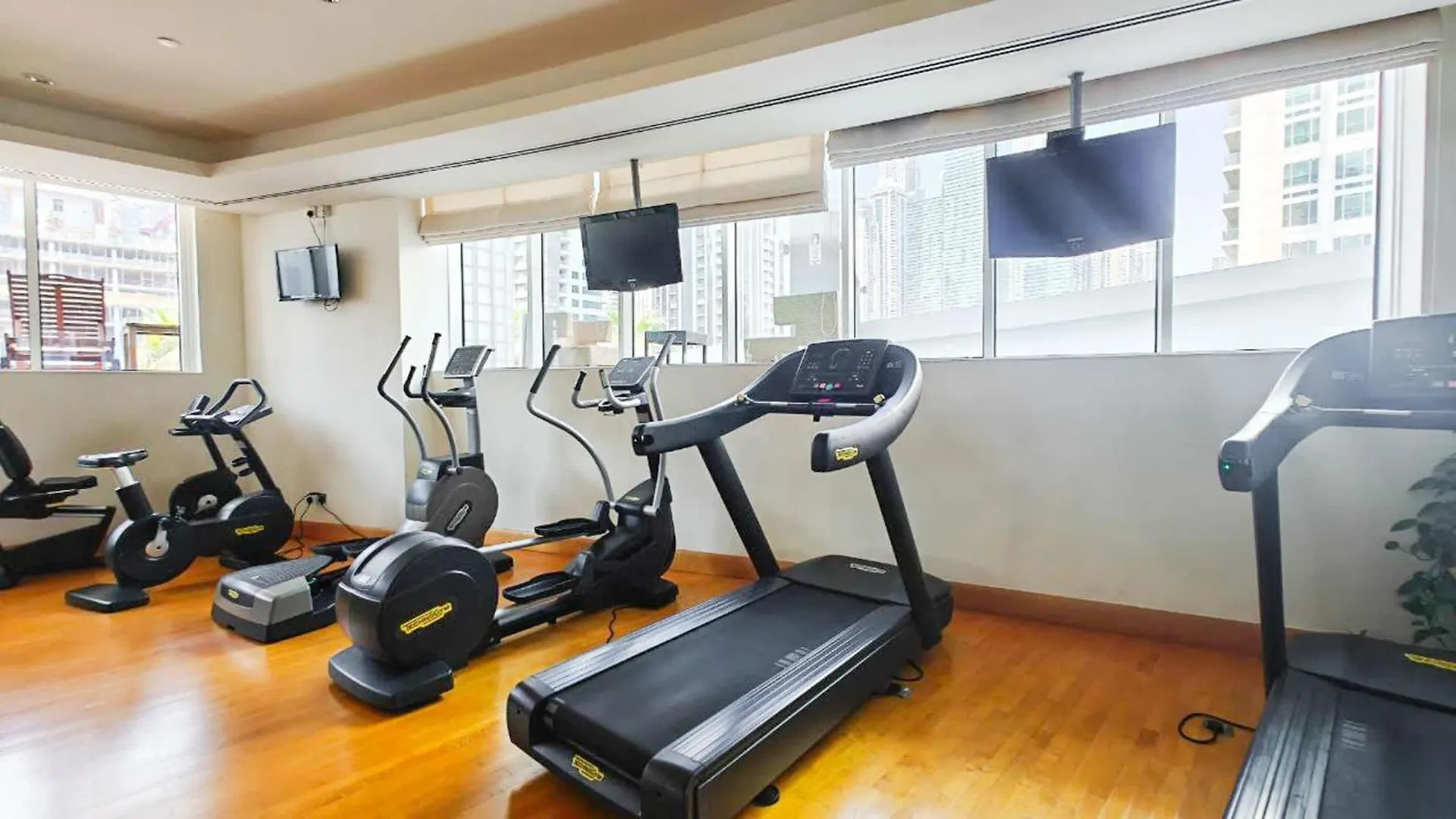 Prime 2Br Family Haven In Dubai Marina Apartment