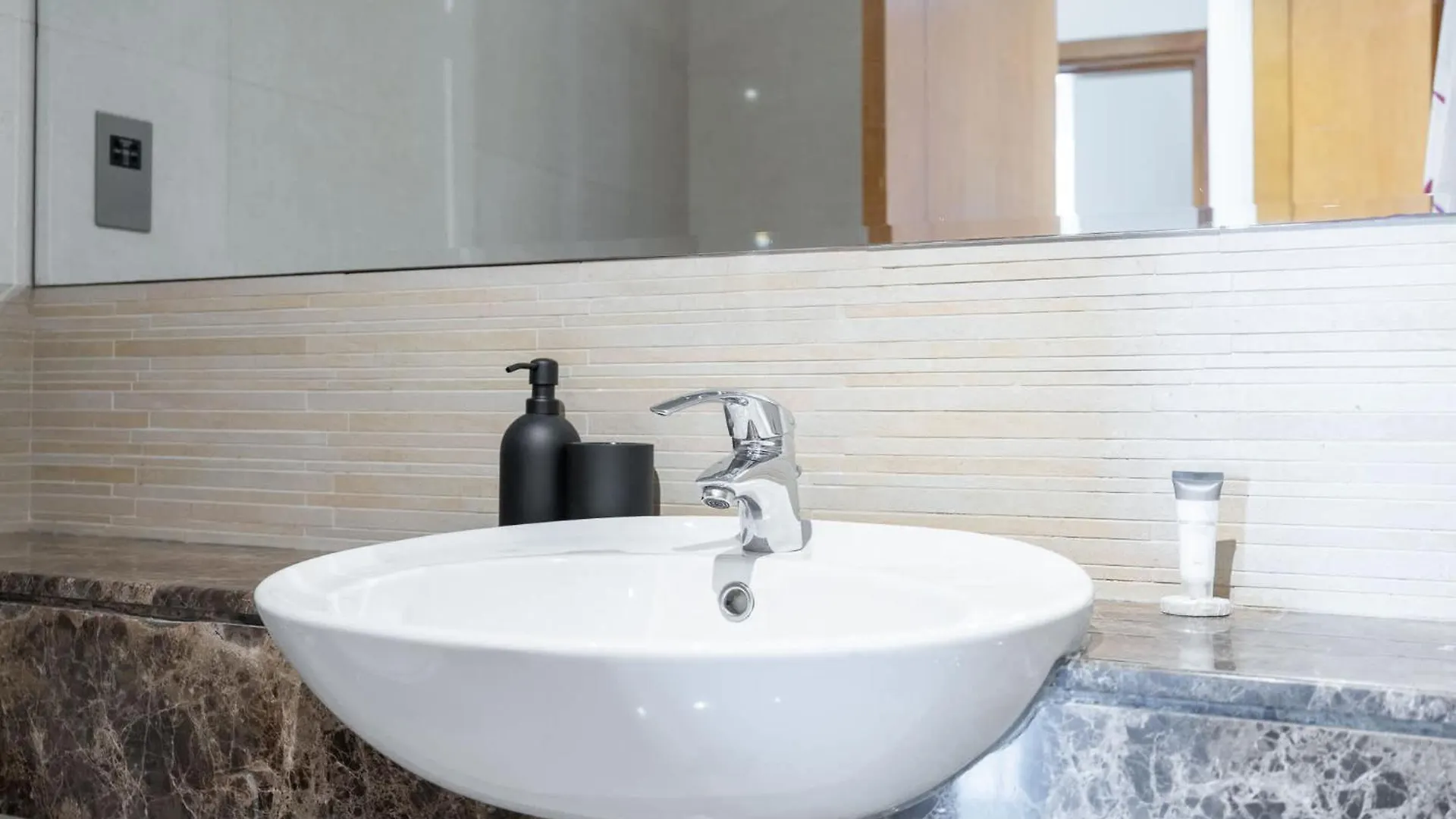 Prime 2Br Family Haven In Dubai Marina Apartment United Arab Emirates