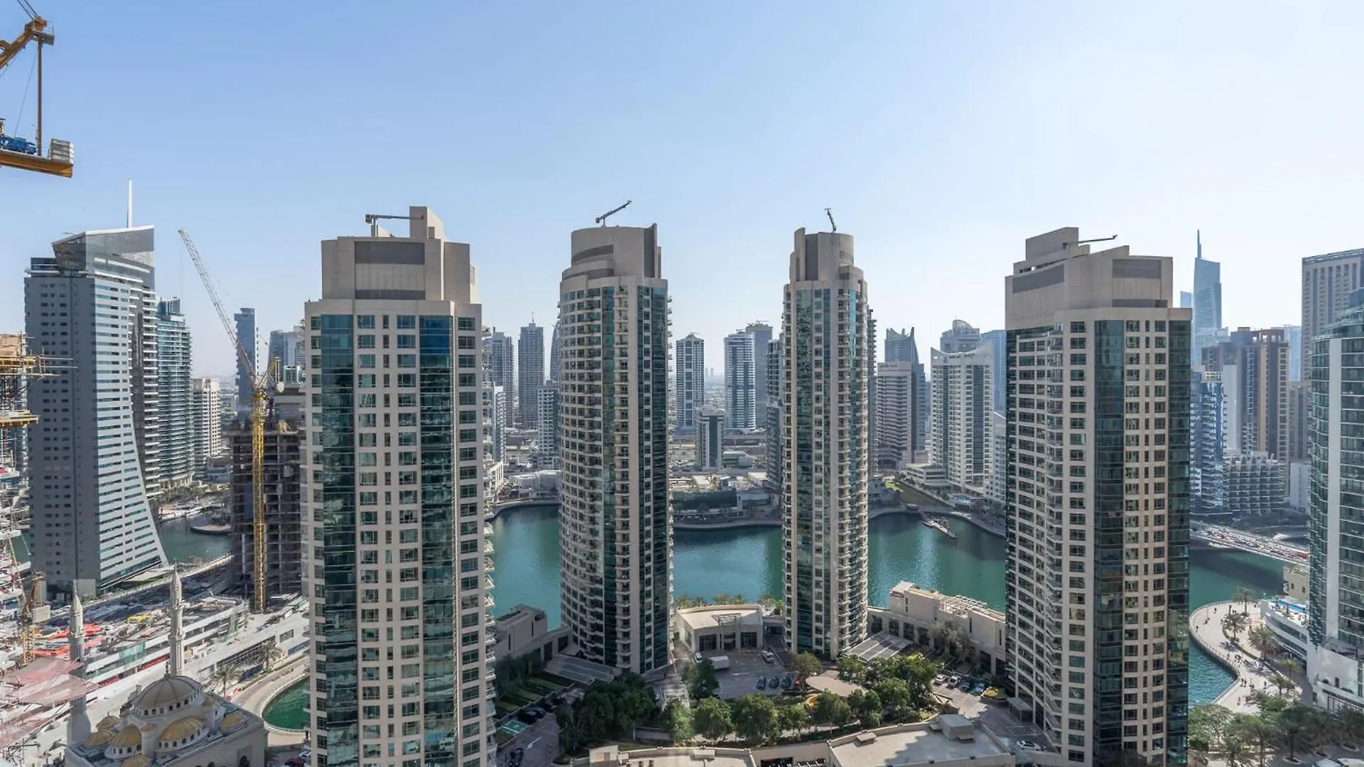 Prime 2Br Family Haven In Dubai Marina Apartment