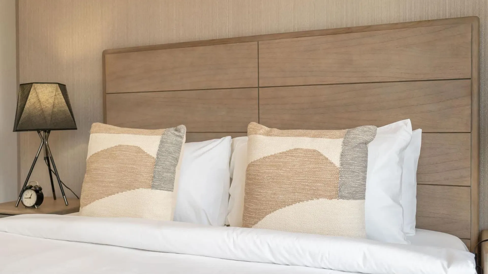 Prime 2Br Family Haven In Dubai Marina Apartment